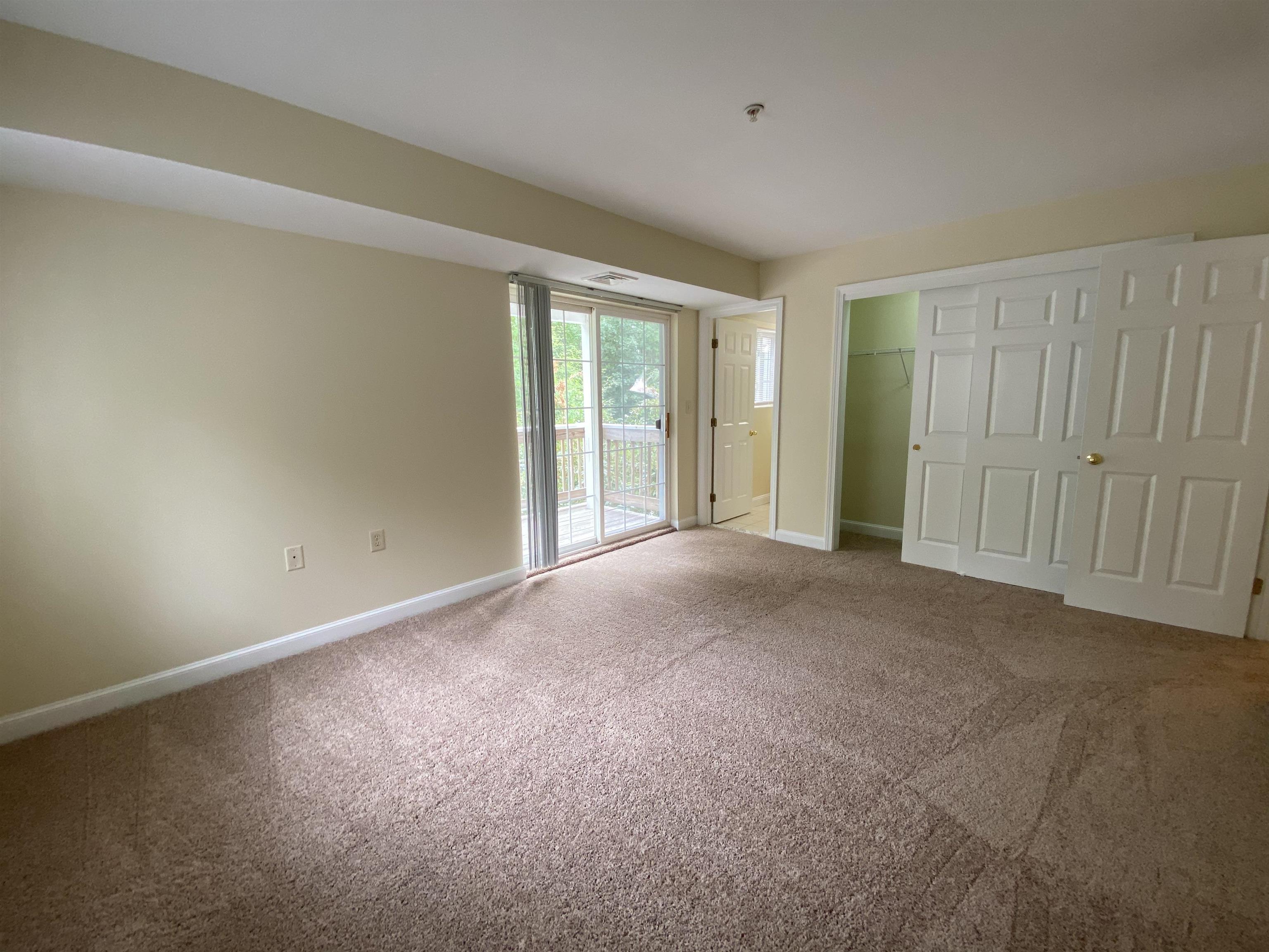 99 Mammoth Road, Unit 11 Hooksett, NH 03106 - Photo 25 of 40