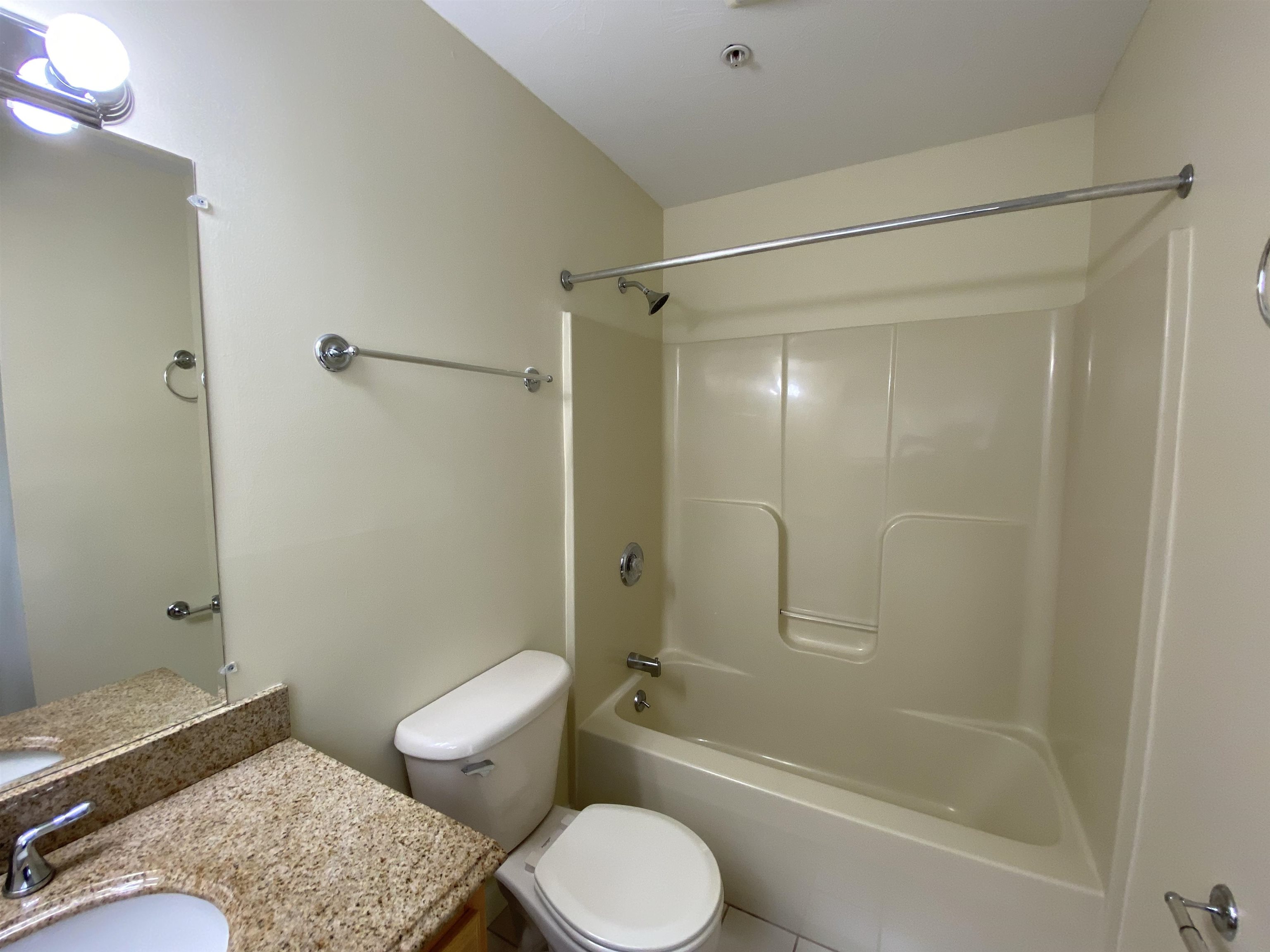 99 Mammoth Road, Unit 11 Hooksett, NH 03106 - Photo 27 of 40