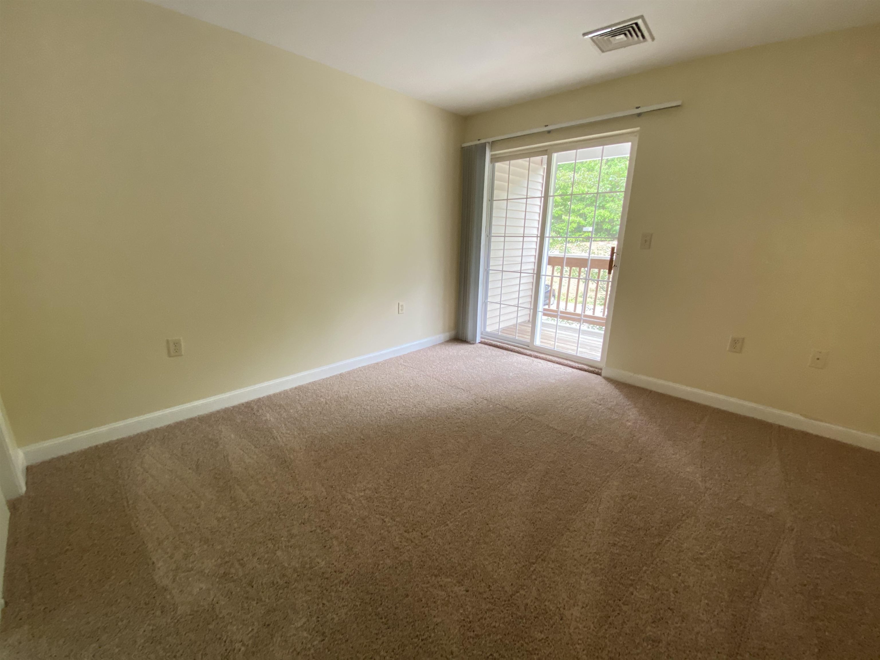 99 Mammoth Road, Unit 11 Hooksett, NH 03106 - Photo 40 of 40