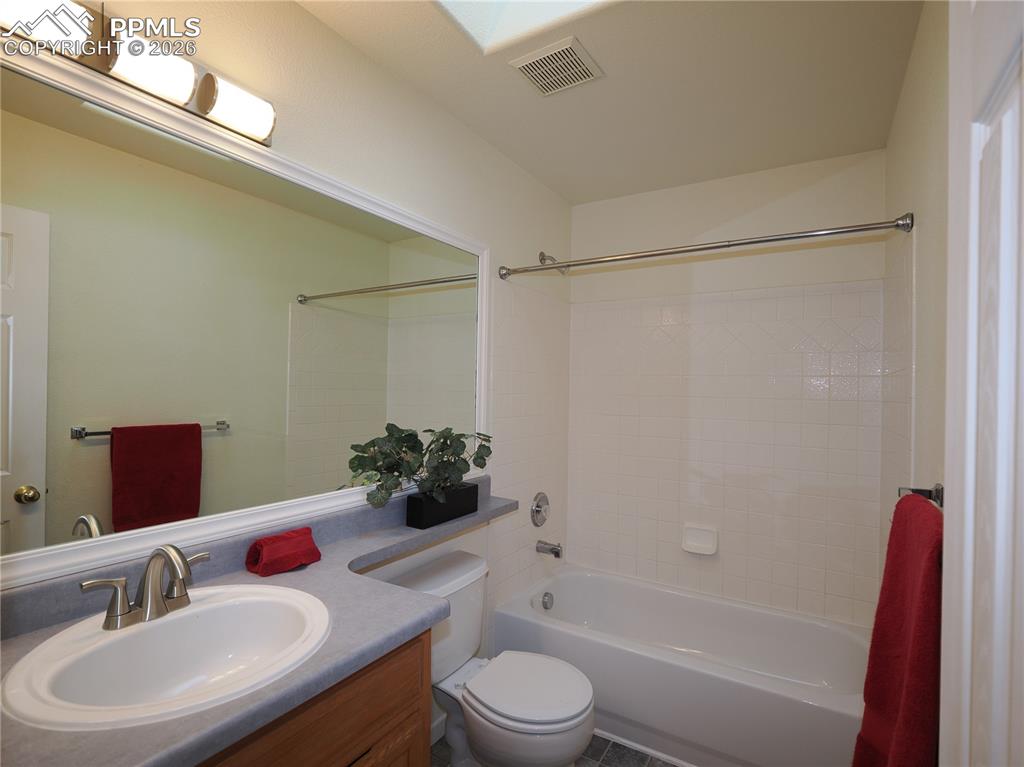 7338 Theresa Road Colorado Springs, CO 80925 - Photo 18 of 34
