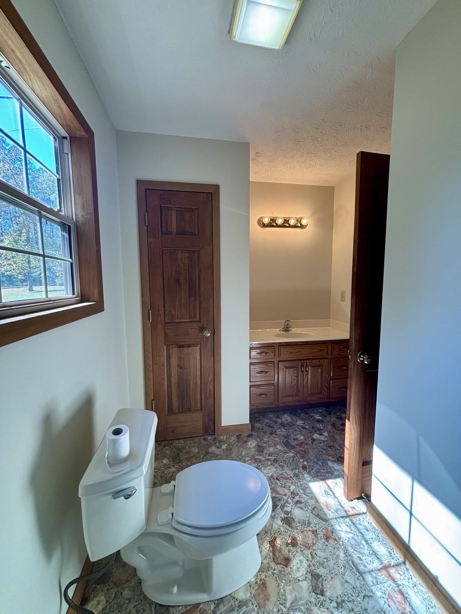 2917 Obie Adcock Road Smithville, TN 37166 - Photo 16 of 32