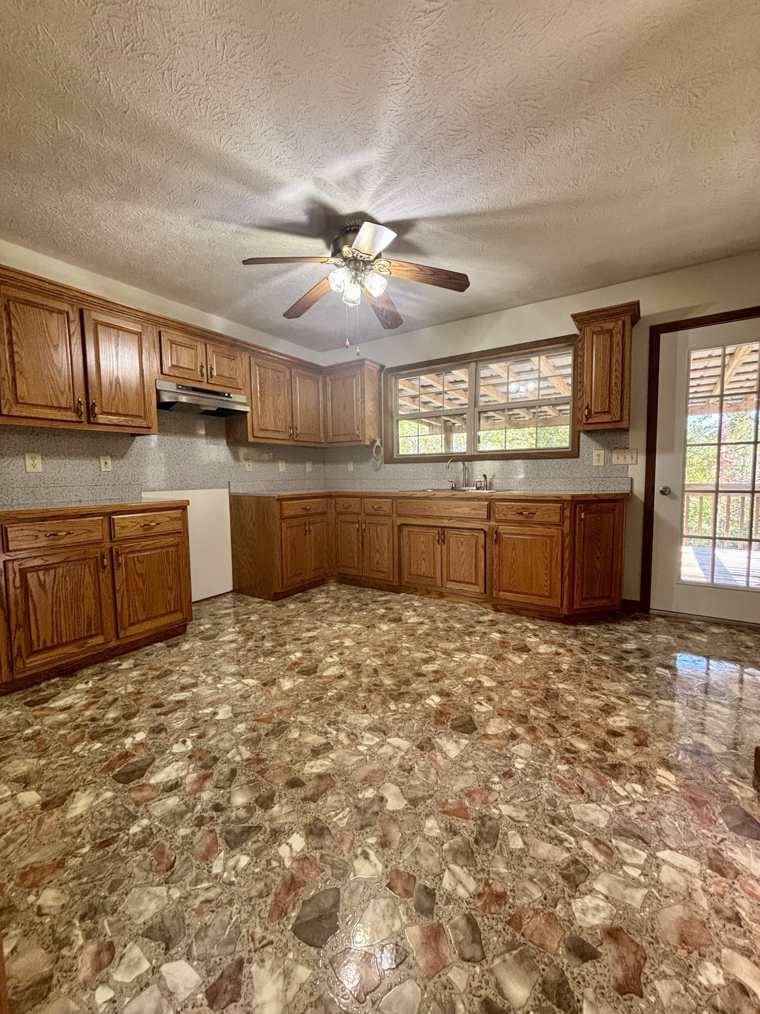 2917 Obie Adcock Road Smithville, TN 37166 - Photo 9 of 32