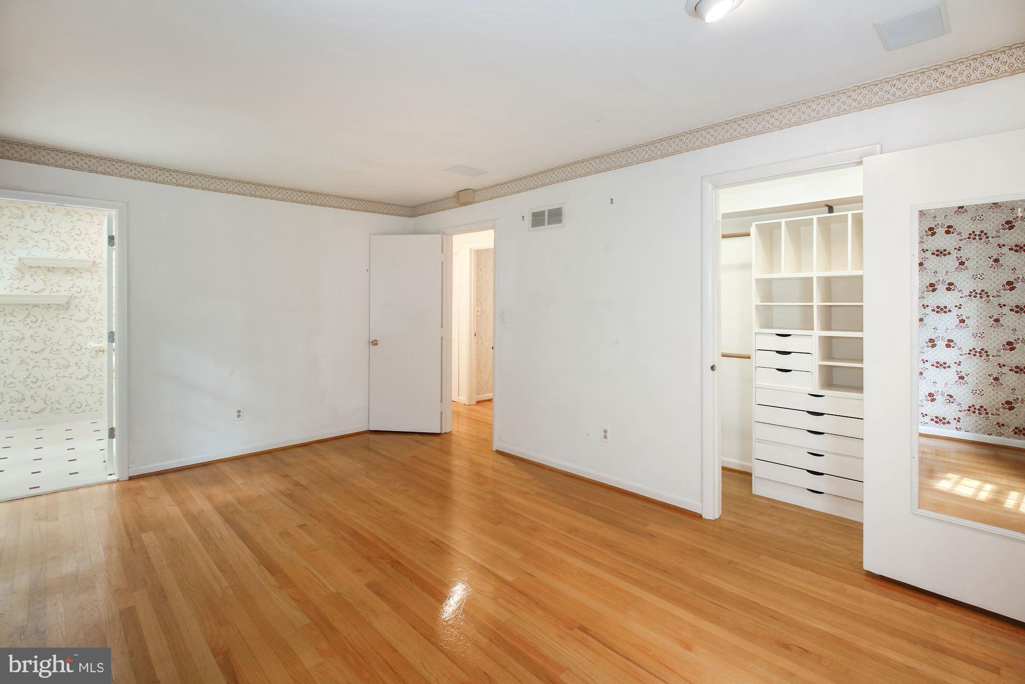 1582 Comanche Road Arnold, MD 21012 - Photo 20 of 42 Primary Bedroom