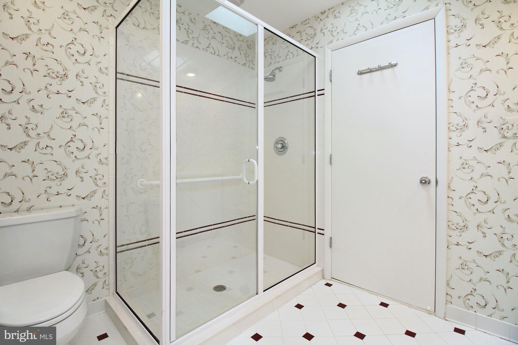 1582 Comanche Road Arnold, MD 21012 - Photo 23 of 42 En-Suite Bathroom