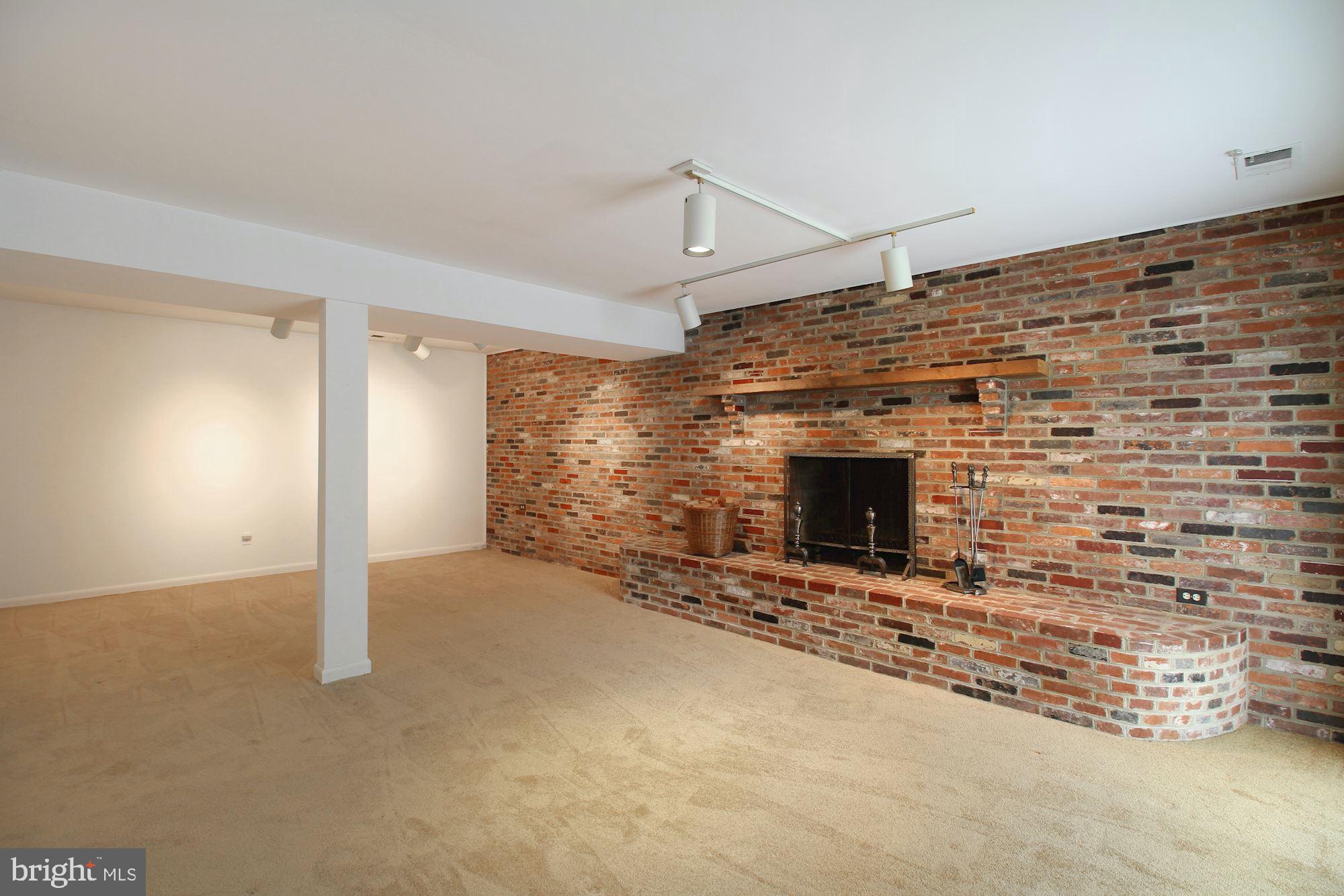 1582 Comanche Road Arnold, MD 21012 - Photo 27 of 42 Rec Room