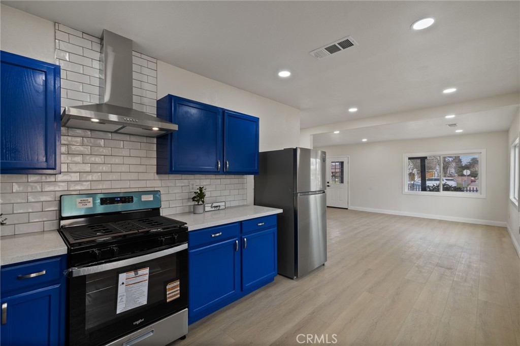 215 8th Street Bakersfield, CA 93304 - Photo 13 of 27