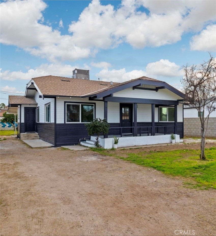 215 8th Street Bakersfield, CA 93304 - Photo 4 of 27