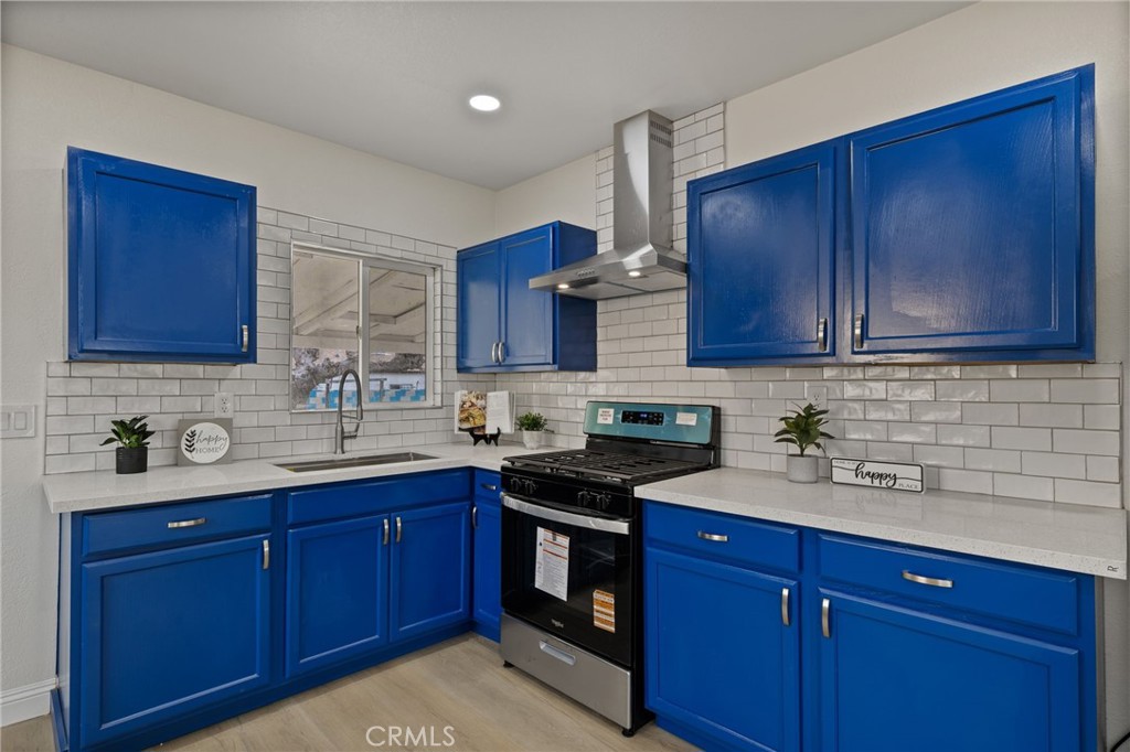 215 8th Street Bakersfield, CA 93304 - Photo 9 of 27