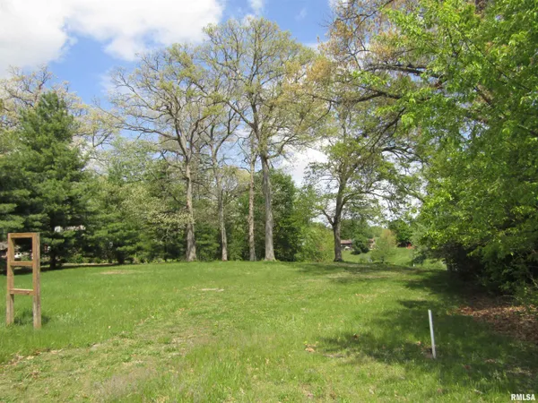 $115,000 | 15720 East Kenabeck Trail, Cuba, IL 61427