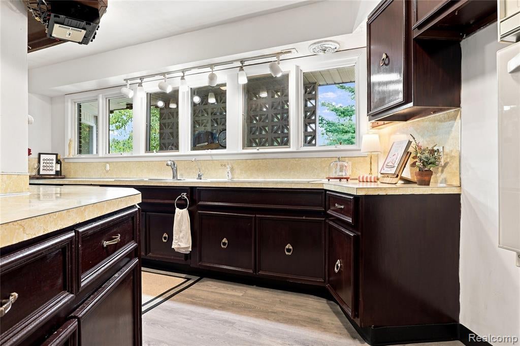 7386 Dean Road Fenton, MI 48430 - Photo 16 of 53 Gallery Image 16
