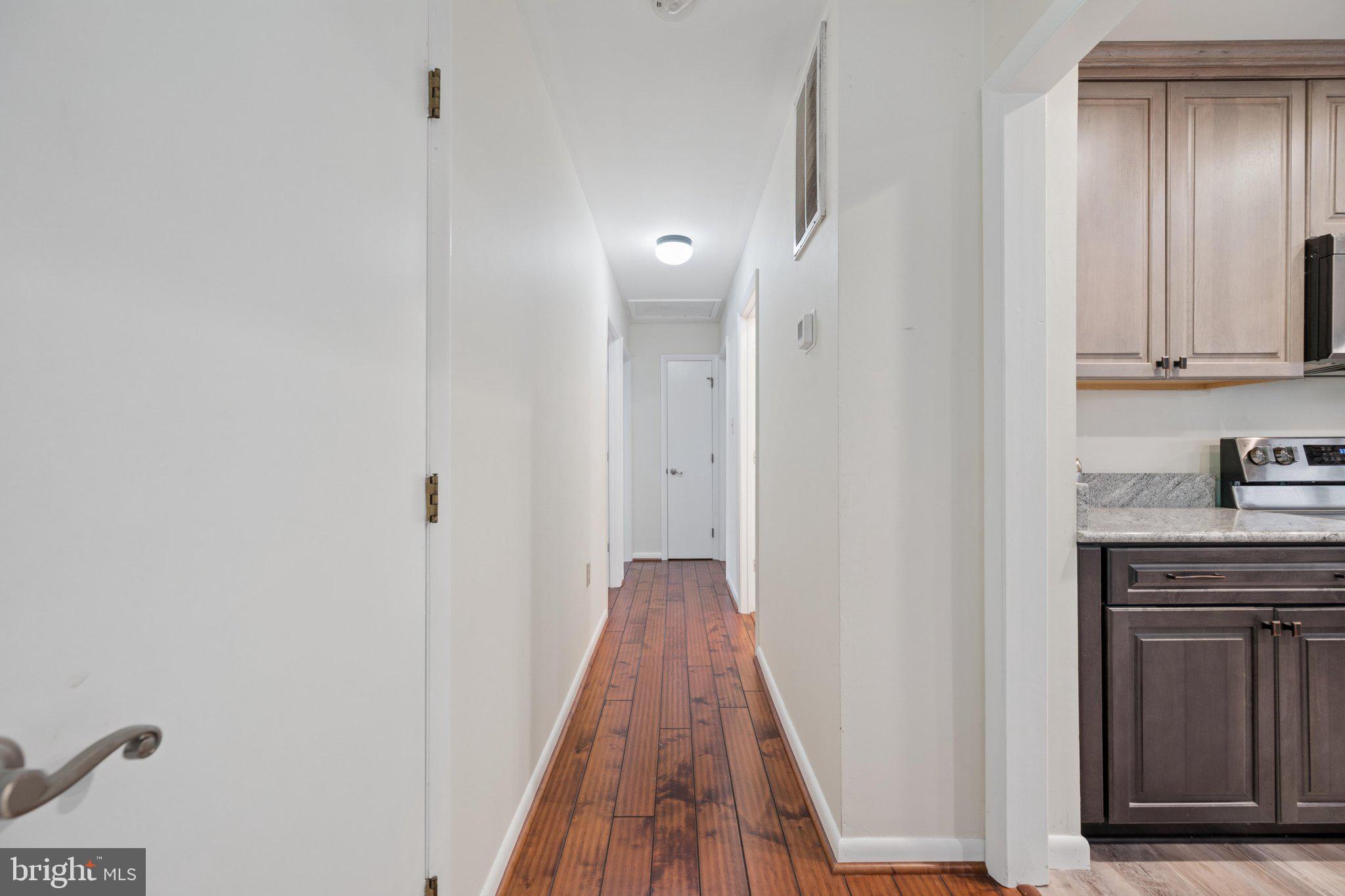 7004 Fox Chase Road New Market, MD 21774 - Photo 24 of 73 Hall