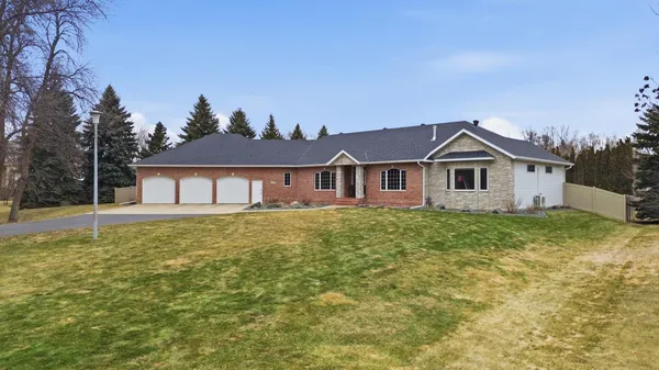 $1,100,000 | 123 50th Avenue East, West Fargo, ND 58078