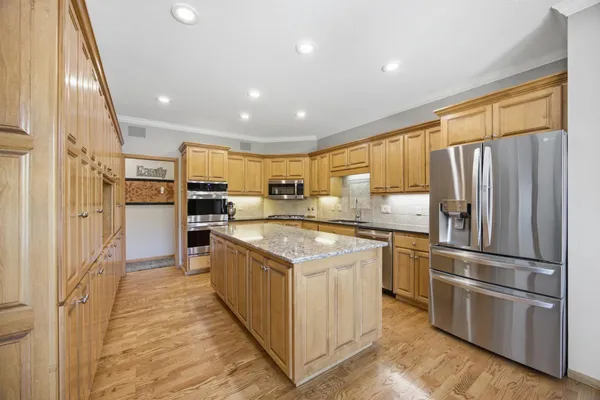 $1,100,000 | 123 50th Avenue East, West Fargo, ND 58078