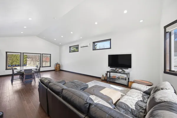 $1,100,000 | 123 50th Avenue East, West Fargo, ND 58078