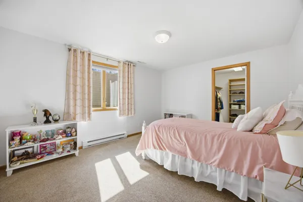 $1,100,000 | 123 50th Avenue East, West Fargo, ND 58078