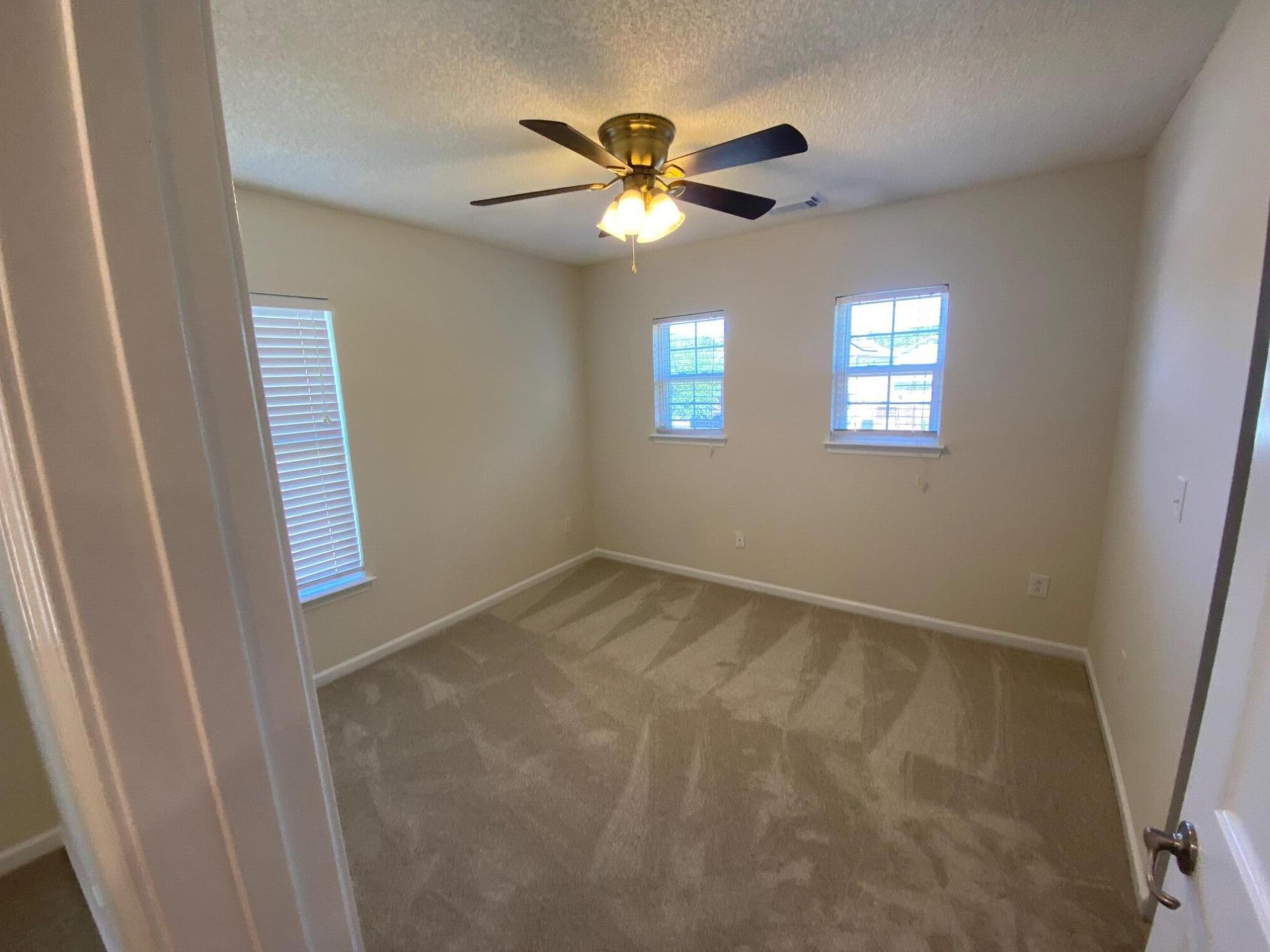 1307 Basketweaver Way Hanahan, SC 29410 - Photo 12 of 16 IMG_3547