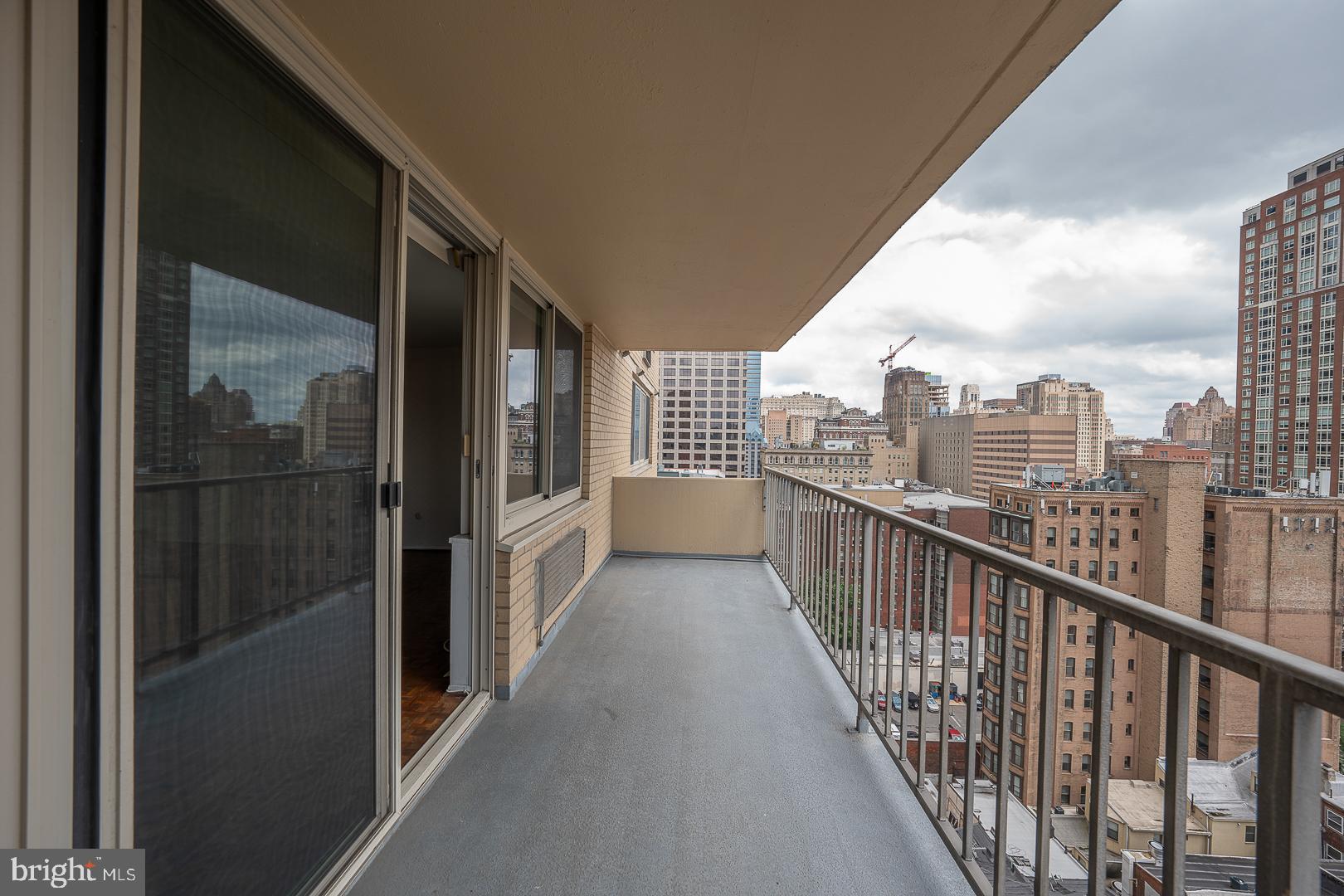 1919 Chestnut Street, Unit 1606 Philadelphia, PA 19103 - Photo 3 of 23
