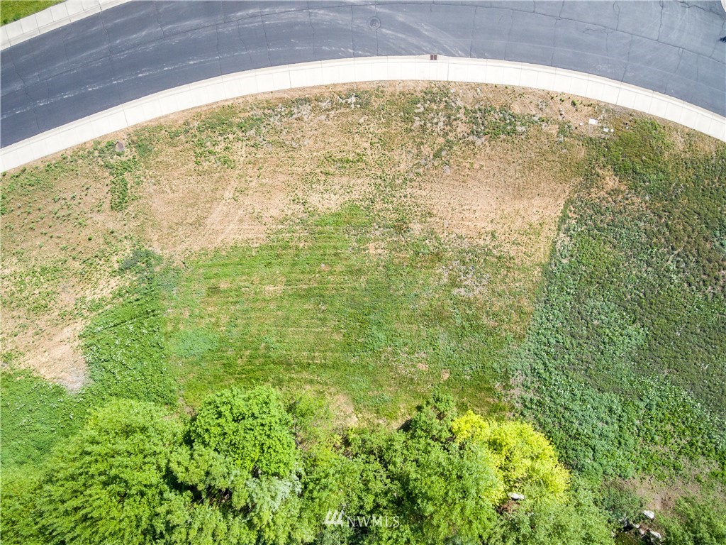 100 Wall Street Manson, WA 98831 - Photo 8 of 20 a bathroom with a window