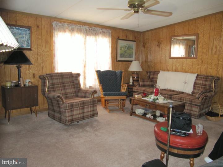 2896 Ridge Road Elverson, PA 19520 - Photo 9 of 19 Living Room