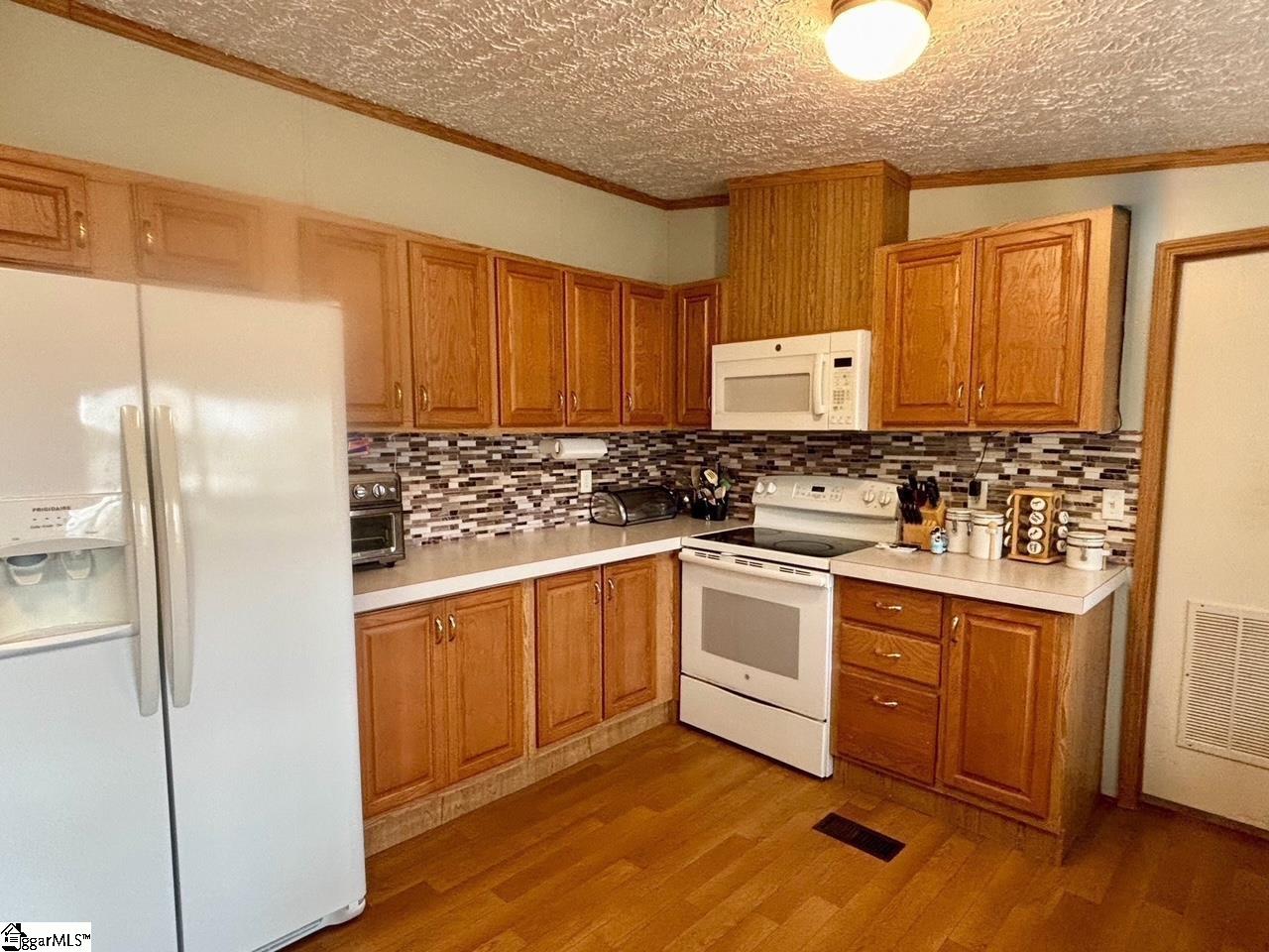 221 Lyman Lake Road Lyman, SC 29365 - Photo 9 of 25