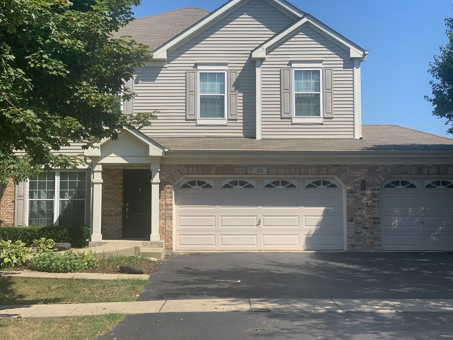 316 Stonegate Road Bolingbrook, IL 60440 - Photo 1 of 1