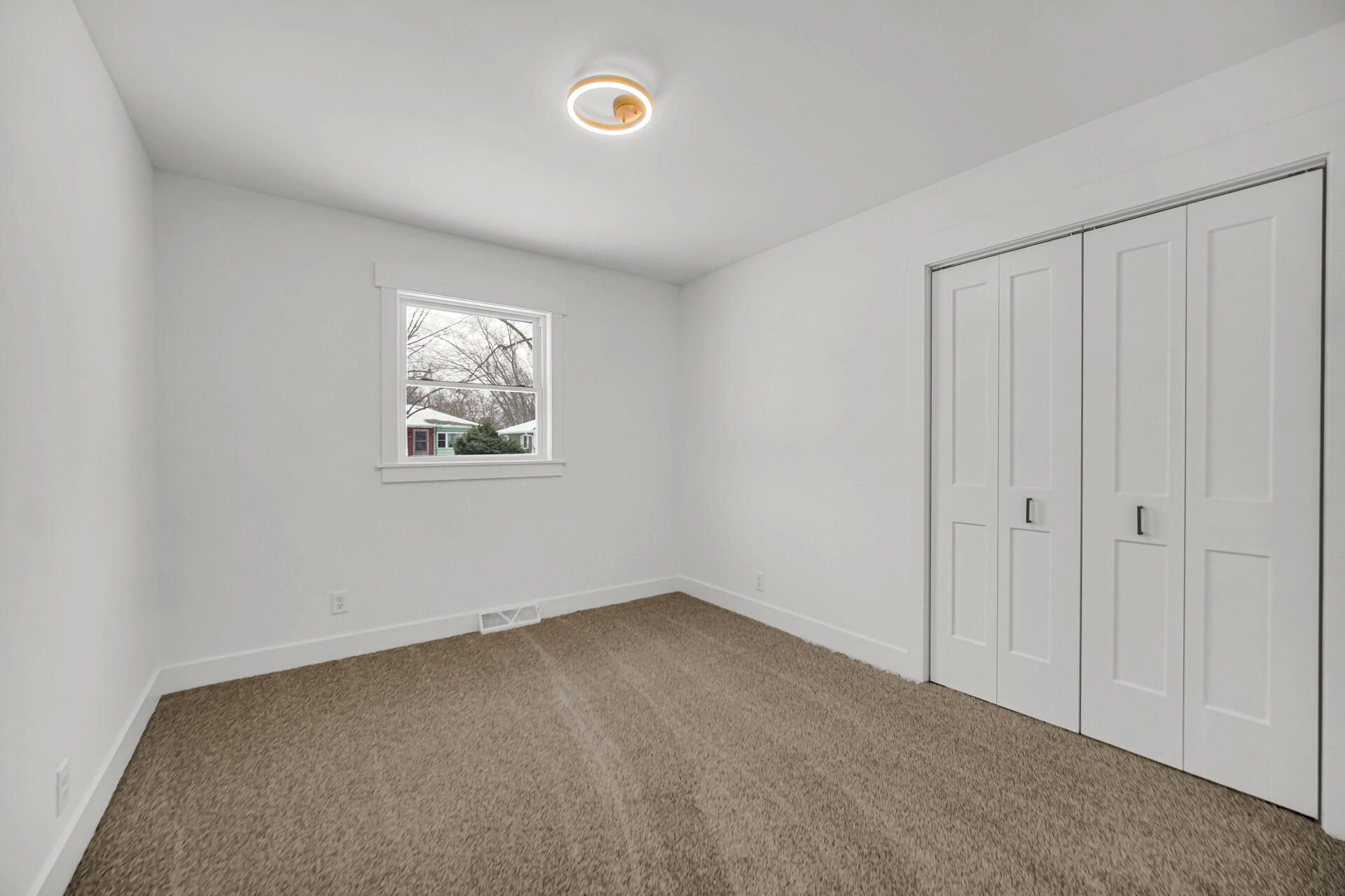 2792 Irving Street Portage, IN 46368 - Photo 15 of 16 an empty room with windows
