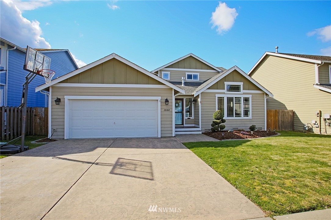 2844 Harris Road Southeast Port Orchard, WA 98366 - Photo 1 of 25 Gallery Image 1
