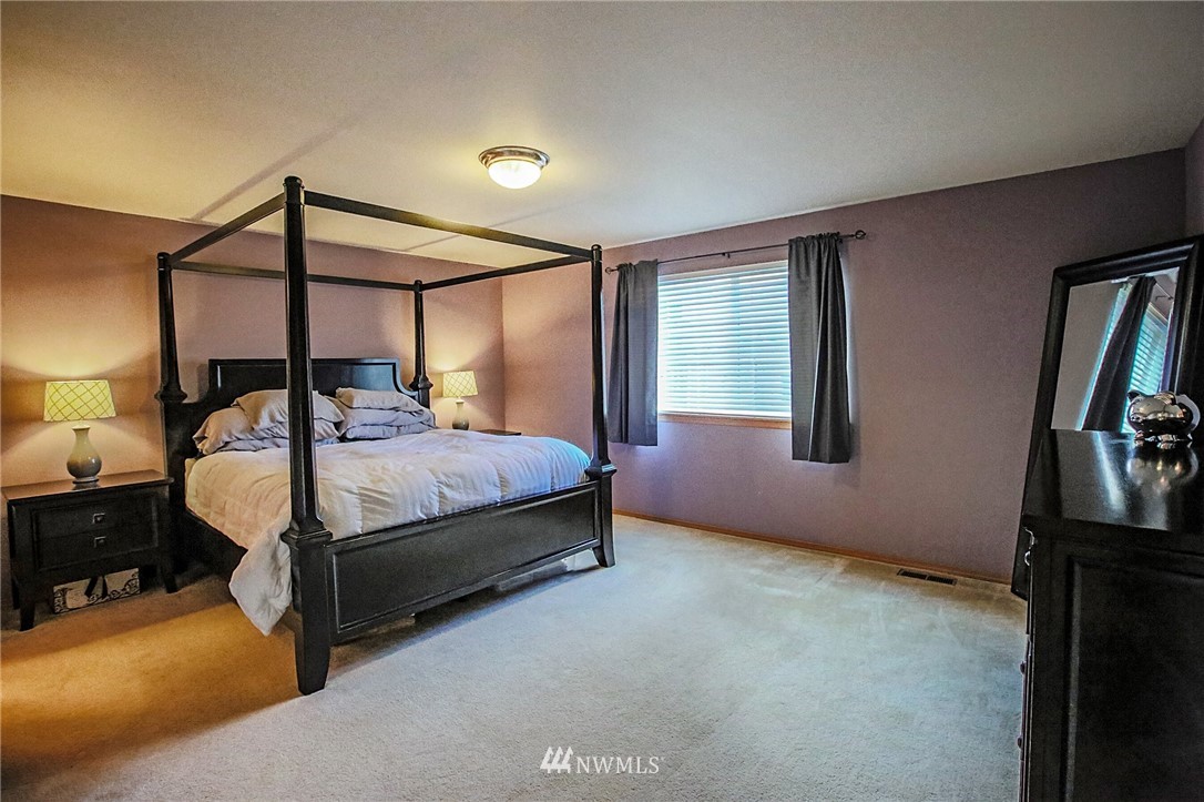 2844 Harris Road Southeast Port Orchard, WA 98366 - Photo 14 of 25 Gallery Image 14