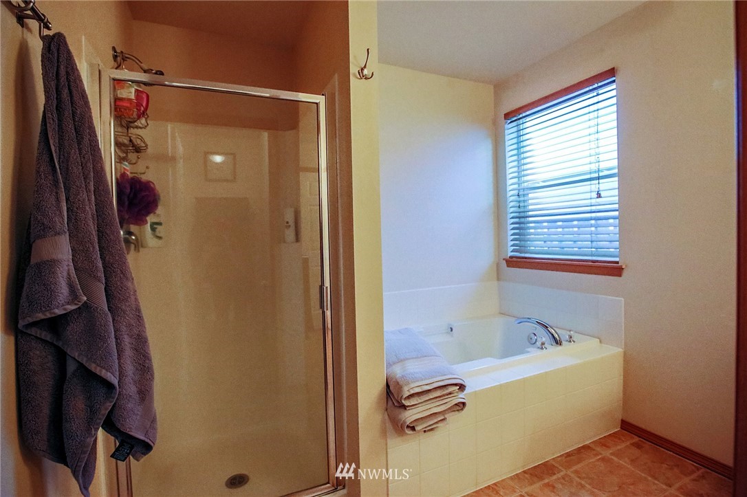 2844 Harris Road Southeast Port Orchard, WA 98366 - Photo 16 of 25 Gallery Image 16