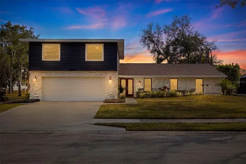 $895,000 | 8950 Baywood Park Drive, Seminole, FL 33777