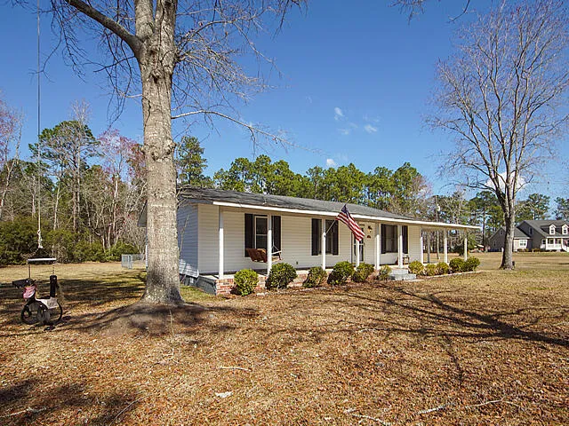 $2,400 | 1984 Varner Street, Summerville, SC 29486