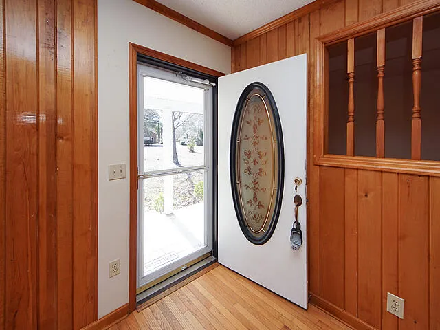 $2,400 | 1984 Varner Street, Summerville, SC 29486