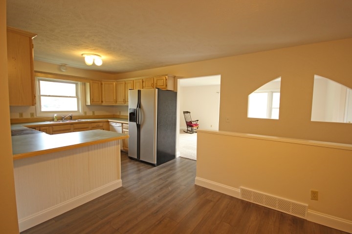 835 North Keystone Road Traverse City, MI 49696 - Photo 20 of 37 1838979-19.JPG