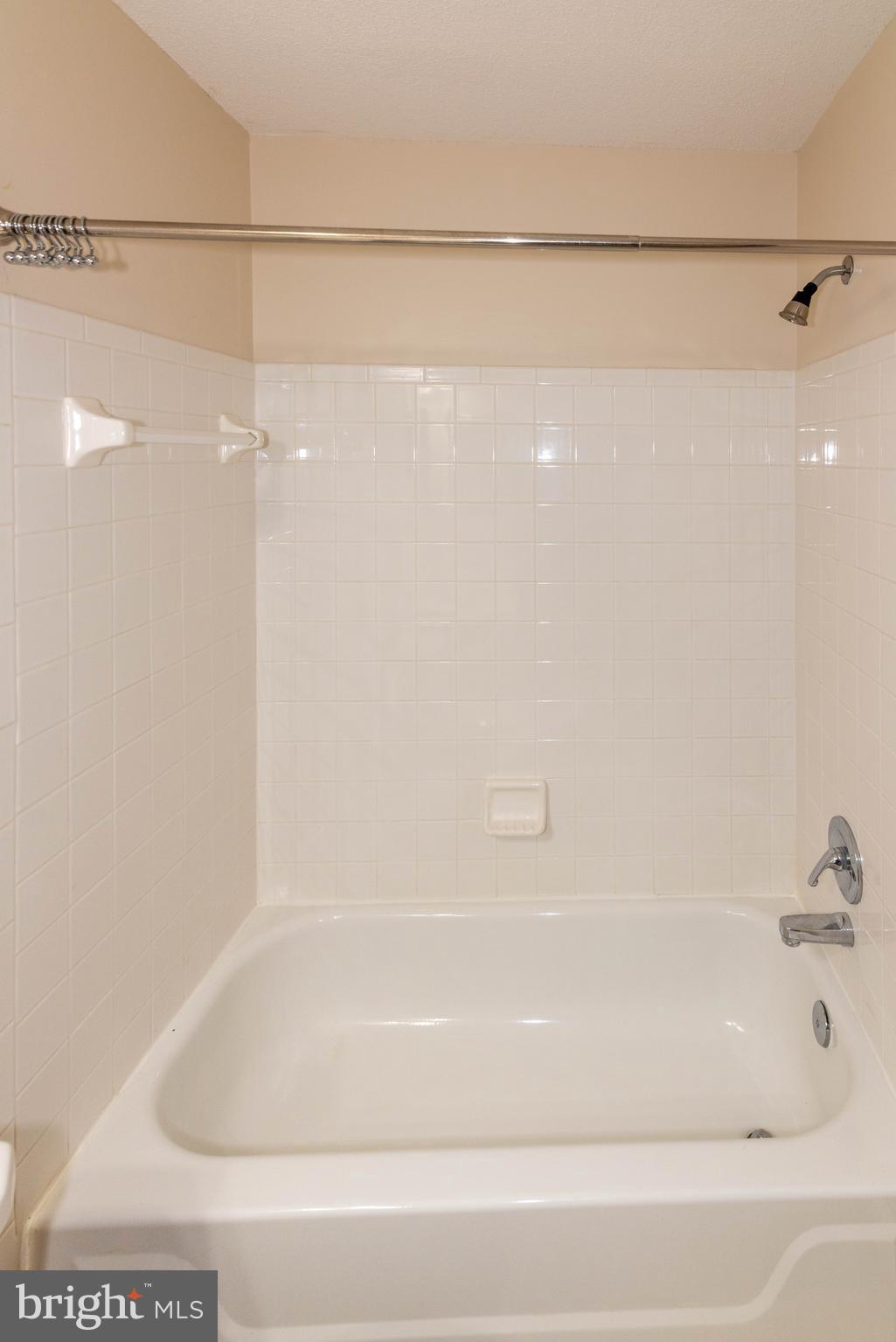 14201 Woolen Oak Court, Unit 932 Silver Spring, MD 20906 - Photo 13 of 20