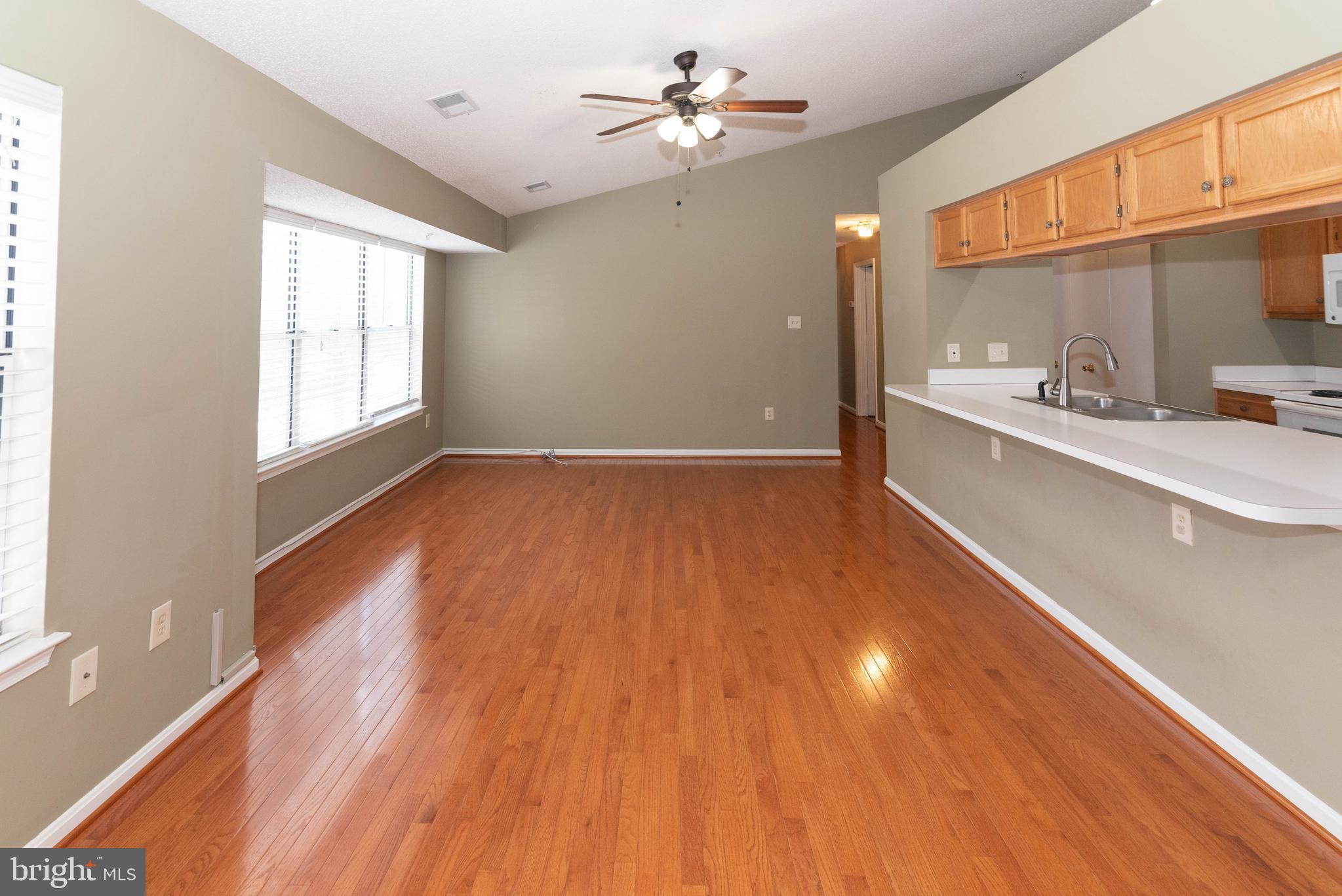 14201 Woolen Oak Court, Unit 932 Silver Spring, MD 20906 - Photo 3 of 20