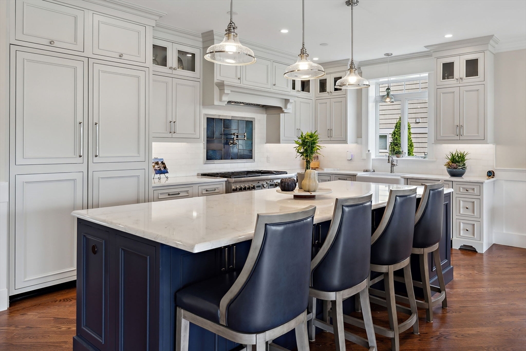 424 Monomoscoy Road Mashpee, MA 02649 - Photo 11 of 34