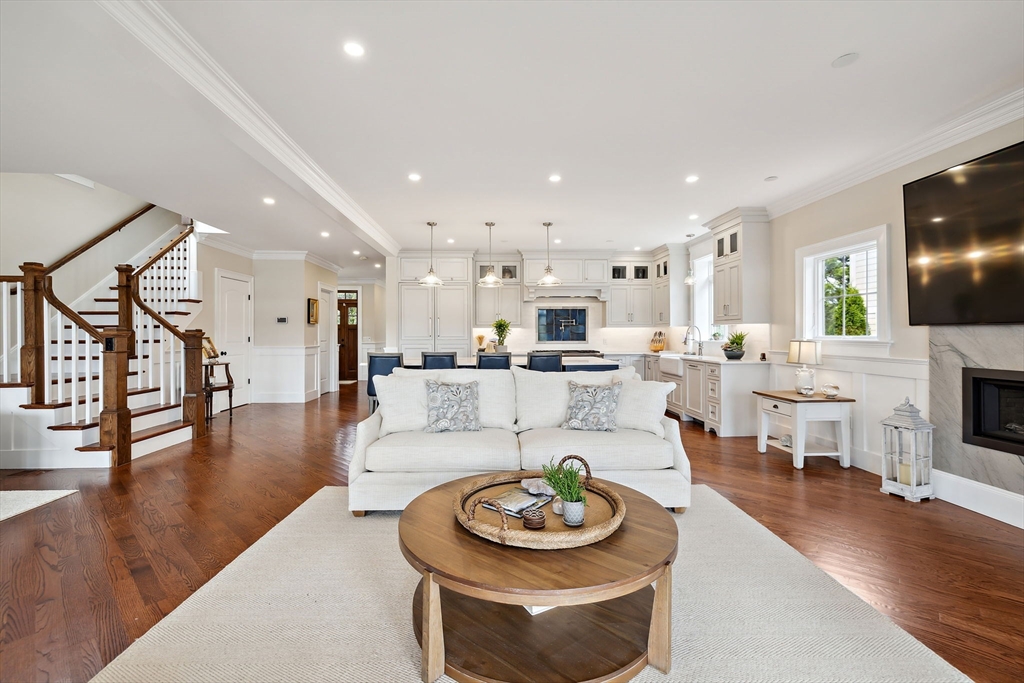 424 Monomoscoy Road Mashpee, MA 02649 - Photo 19 of 34