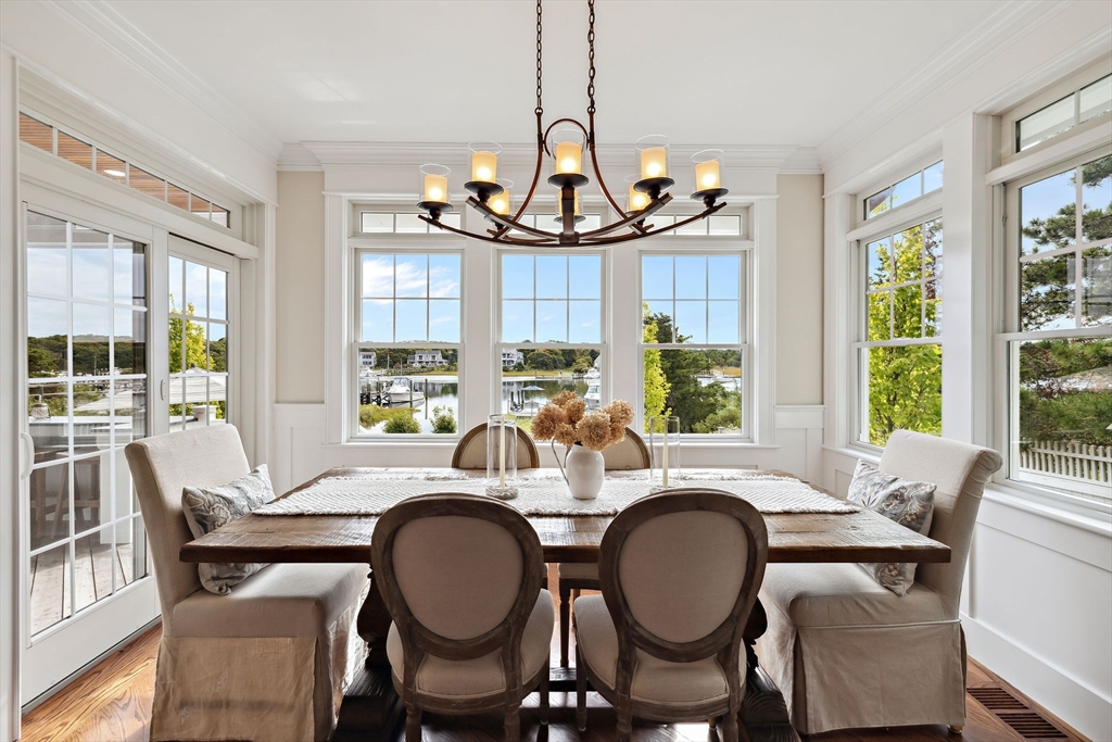 424 Monomoscoy Road Mashpee, MA 02649 - Photo 20 of 34