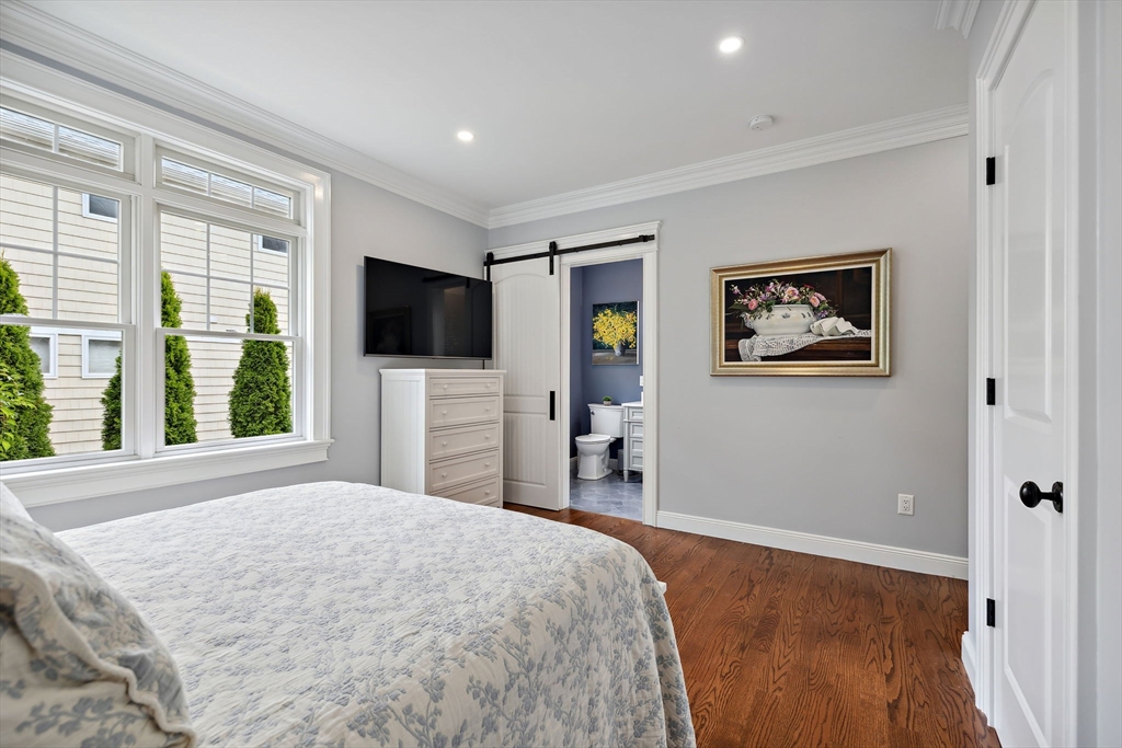 424 Monomoscoy Road Mashpee, MA 02649 - Photo 21 of 34