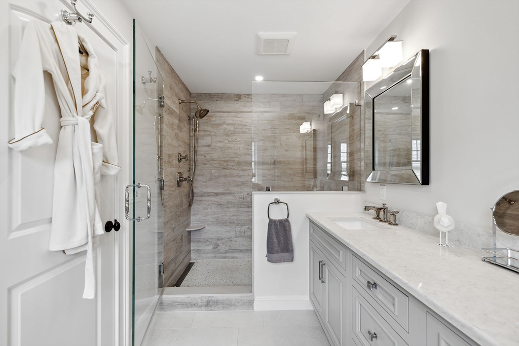 424 Monomoscoy Road Mashpee, MA 02649 - Photo 25 of 34