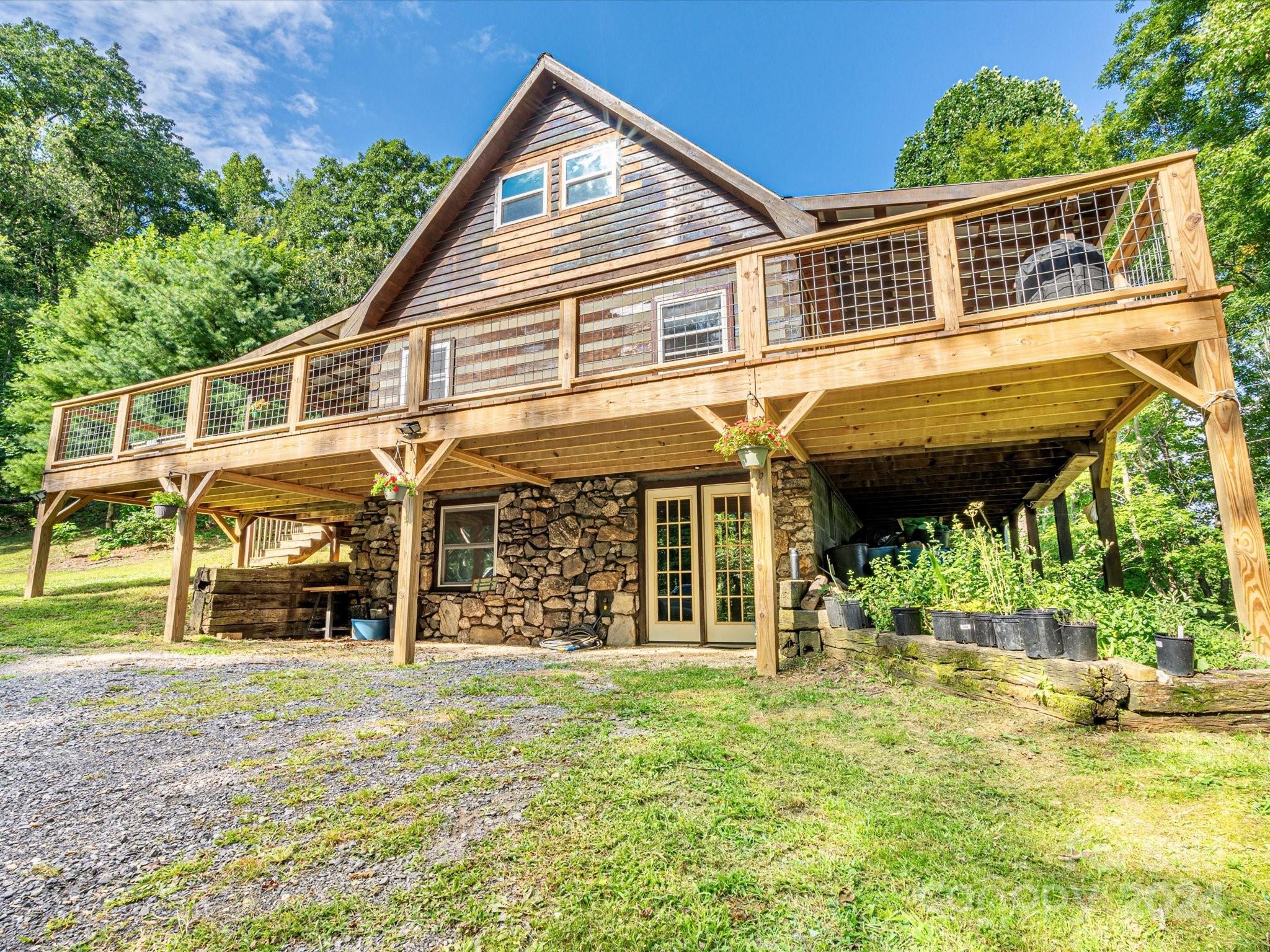368 Poplar Gap Road Hot Springs, NC 28743 - Photo 32 of 48 Gallery Image 32