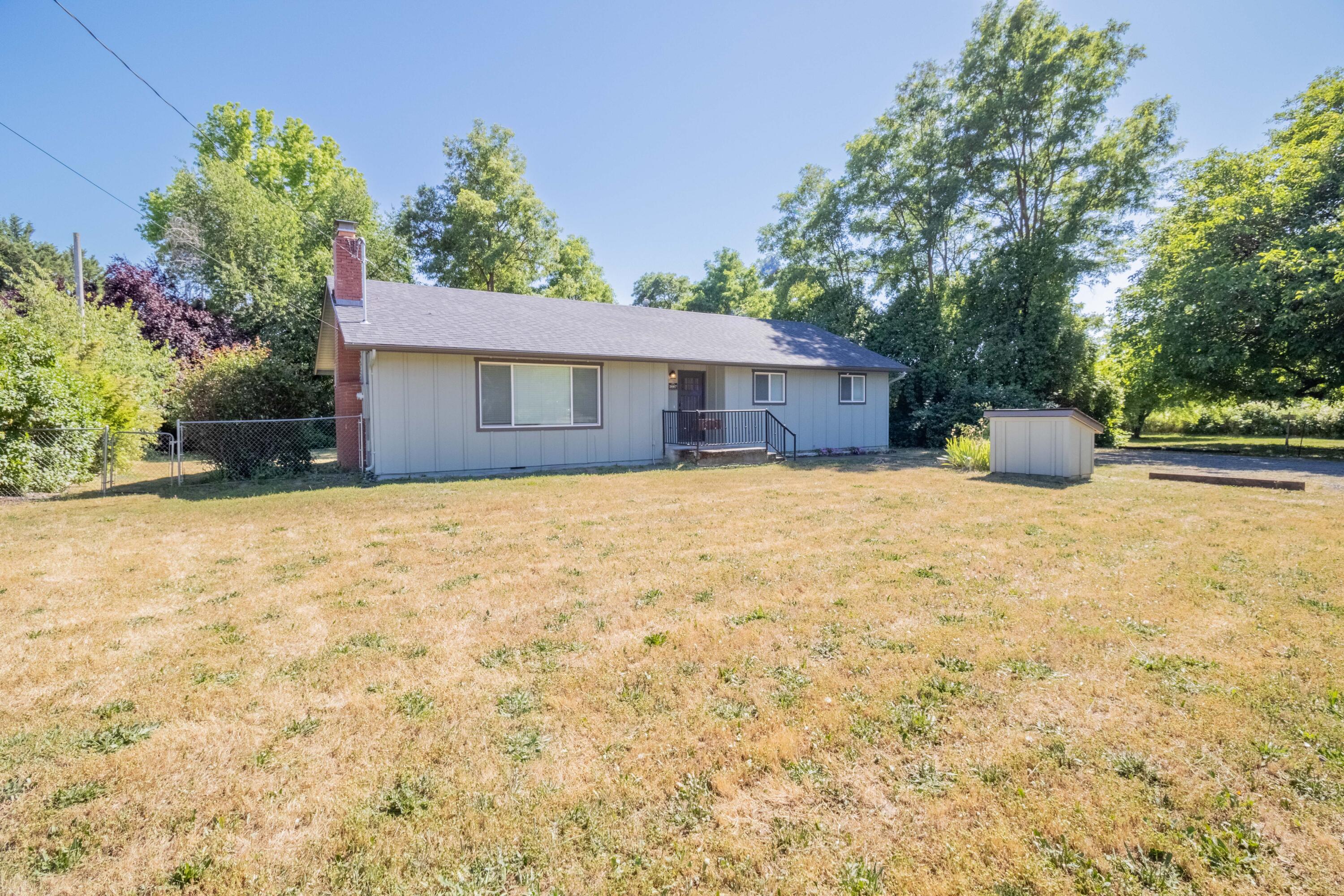2087 Upper River Road Grants Pass, OR 97526 - Photo 3 of 47 1