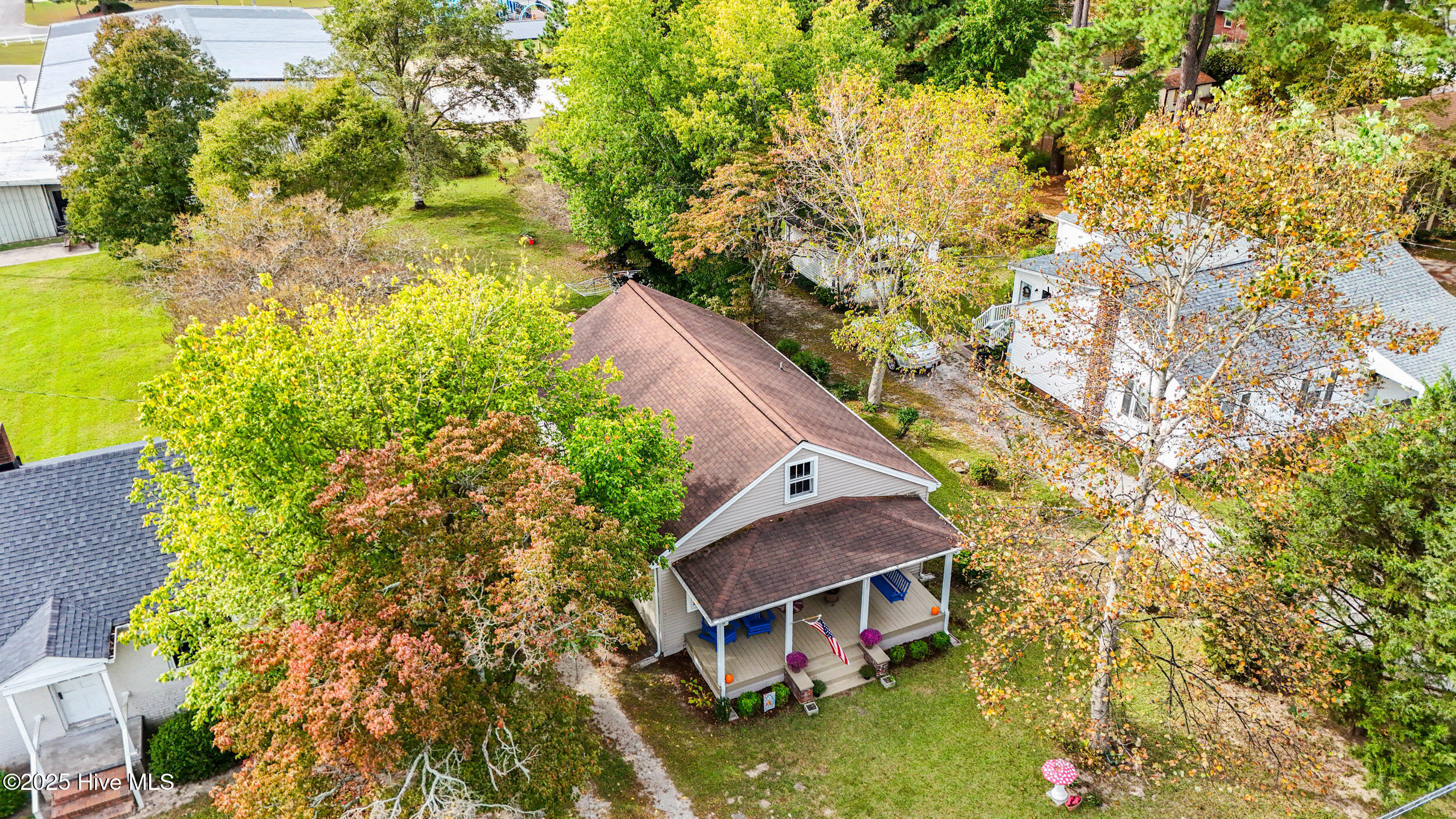 907 West Queen Street Edenton, NC 27932 - Photo 37 of 48 38_xdrone-1