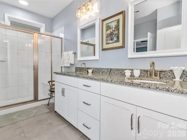 $468,900 | 515 Fox Cove Road, Hendersonville, NC 28792