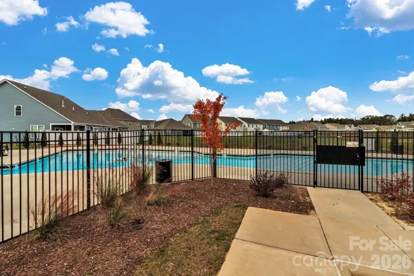 $468,900 | 515 Fox Cove Road, Hendersonville, NC 28792