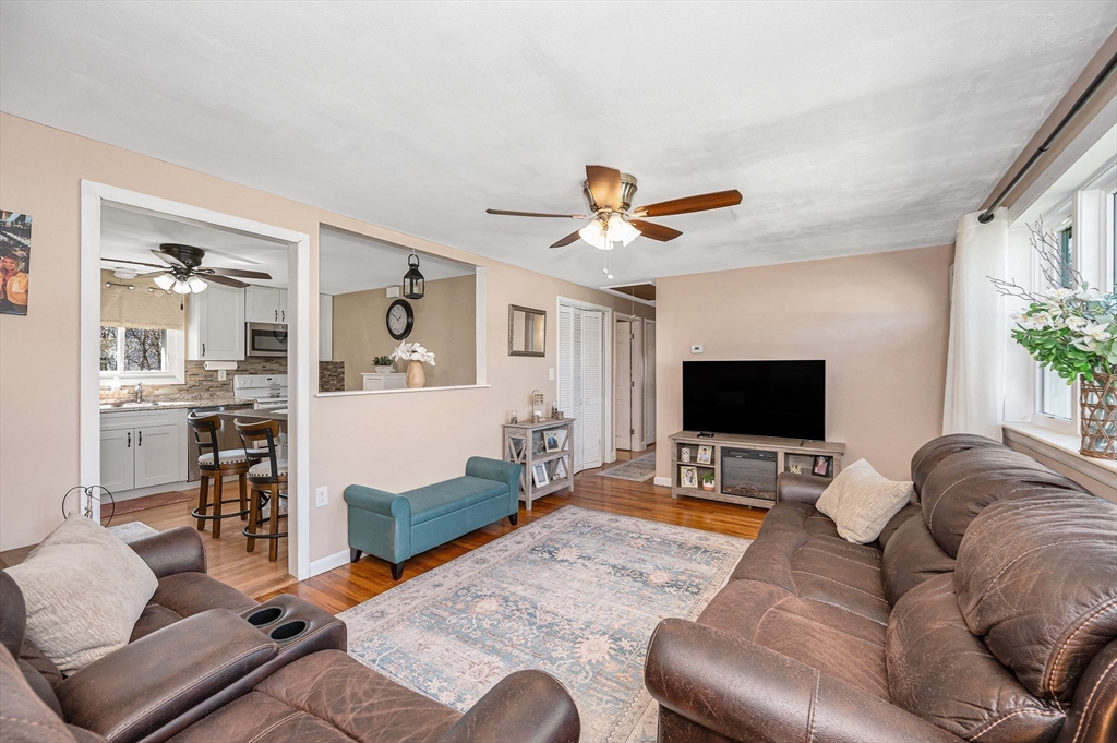 8 Armistice Road Tewksbury, MA 01876 - Photo 8 of 24 Gallery Image 8
