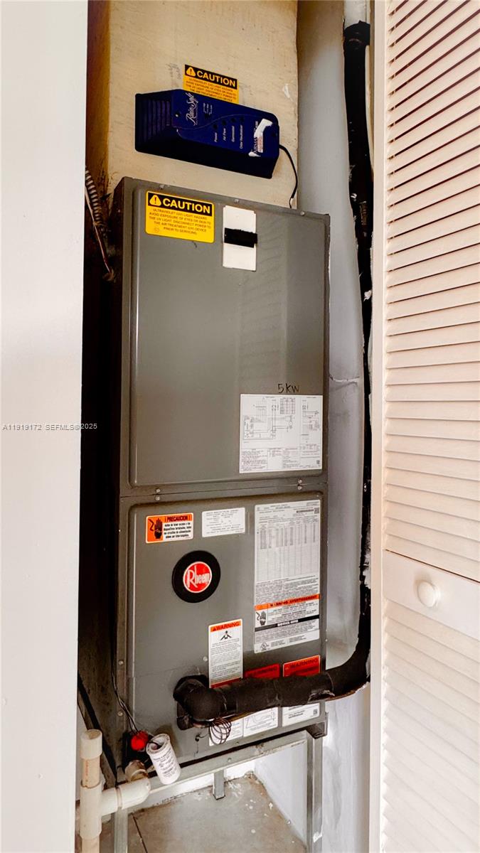 1835 Northwest 94th Street Miami, FL 33147 - Photo 11 of 22 a close view of washer and dryer