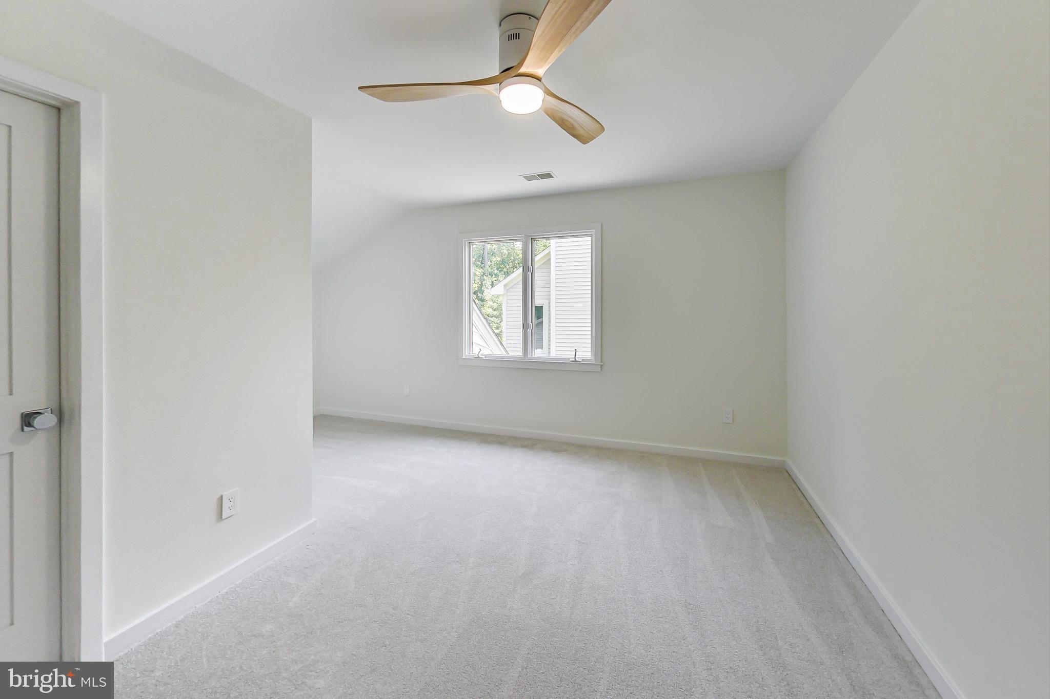 1113 Water Pointe Lane Reston, VA 20194 - Photo 41 of 79 Gallery Image 41