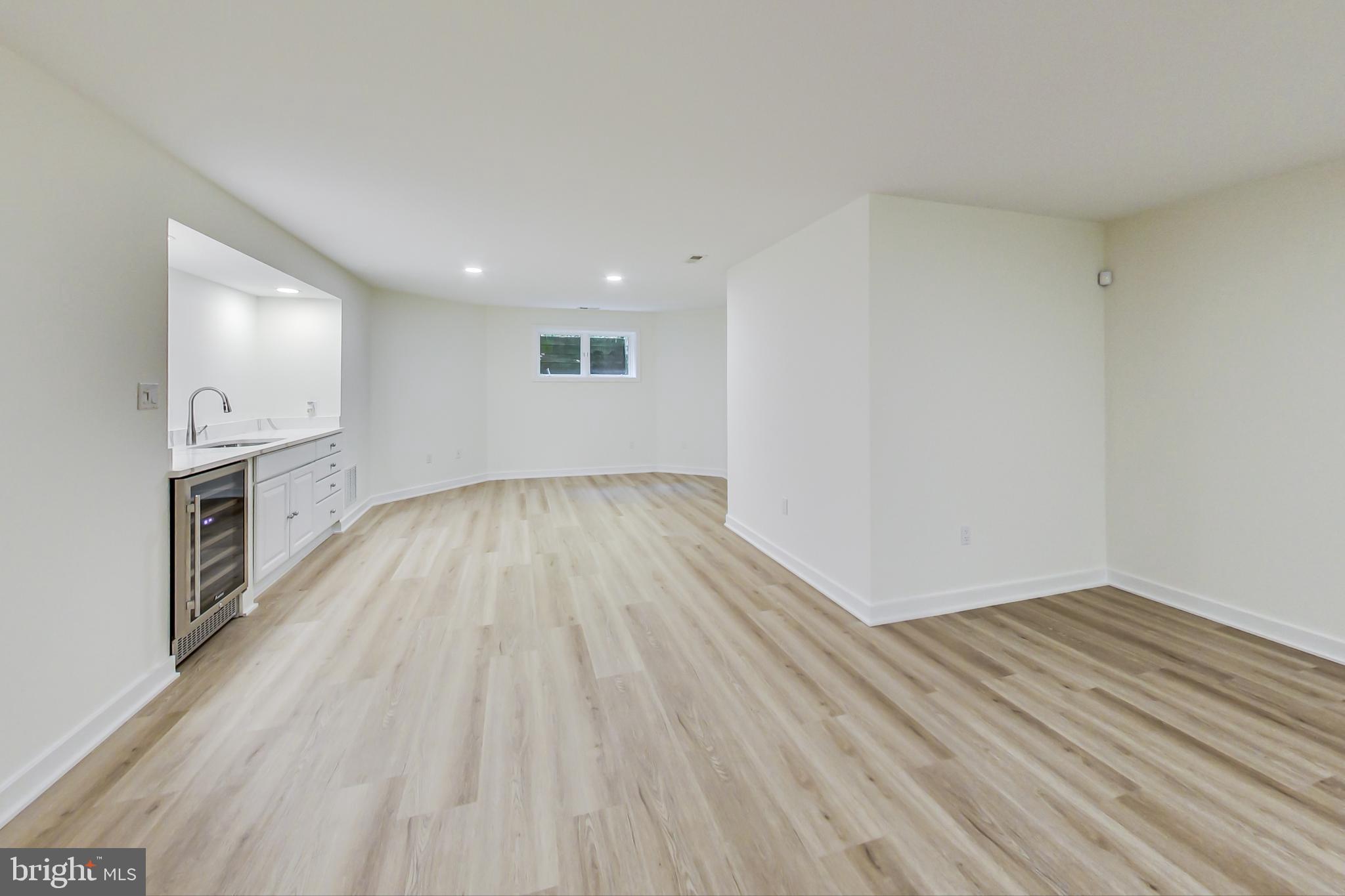 1113 Water Pointe Lane Reston, VA 20194 - Photo 45 of 79 Gallery Image 45