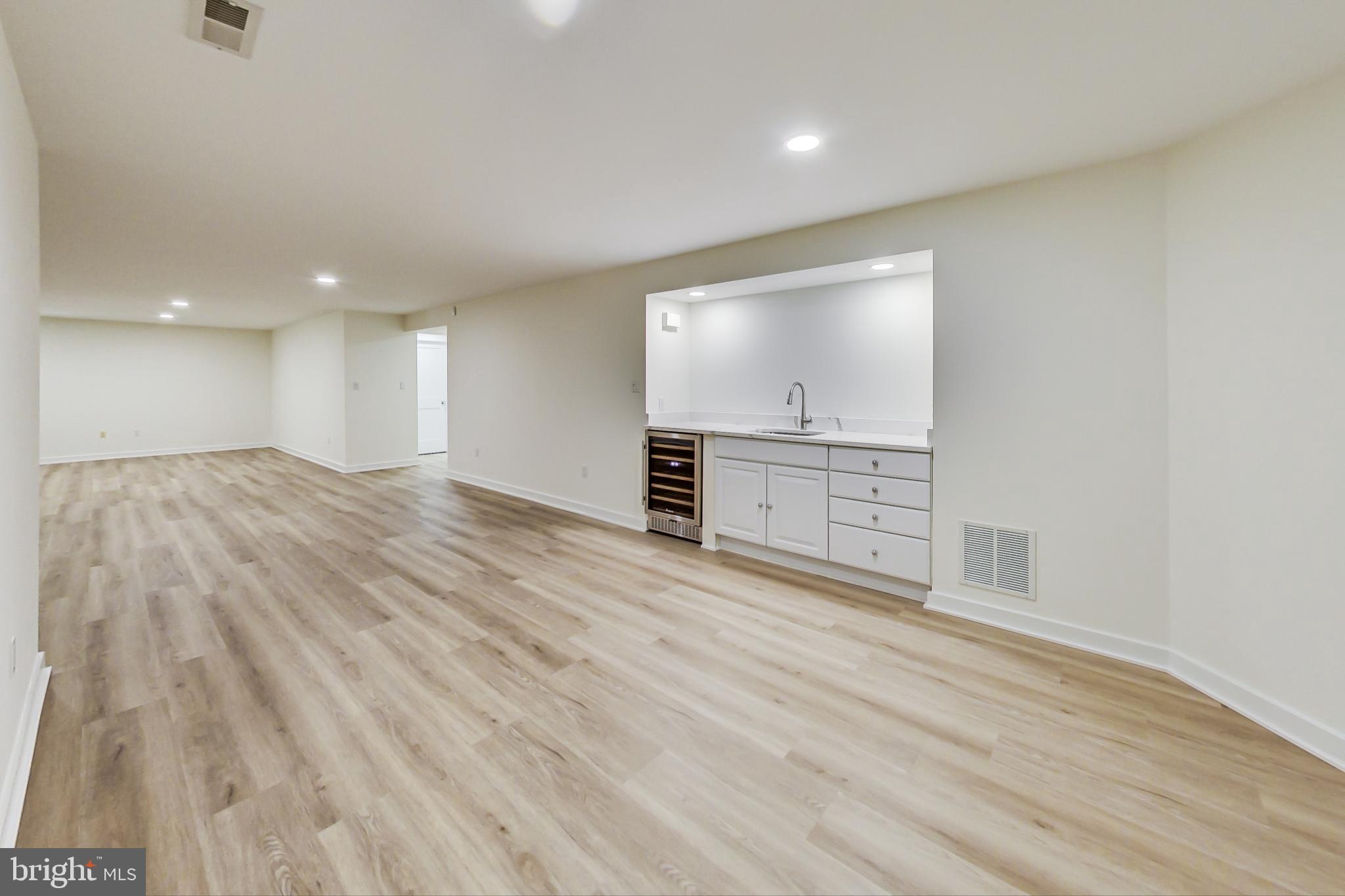 1113 Water Pointe Lane Reston, VA 20194 - Photo 46 of 79 Gallery Image 46